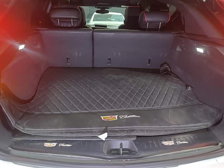 Фото 4 - Cadillac XT4