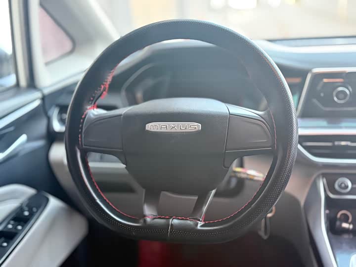 Фото 9 - Maxus G50