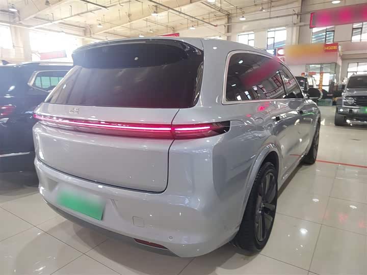 Фото 7 - LiXiang L8