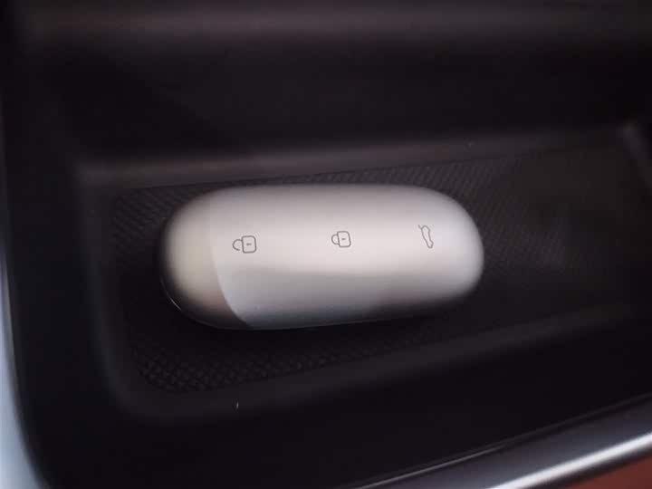 Фото 9 - LiXiang L8