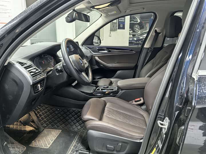 Фото 4 - BMW iX3