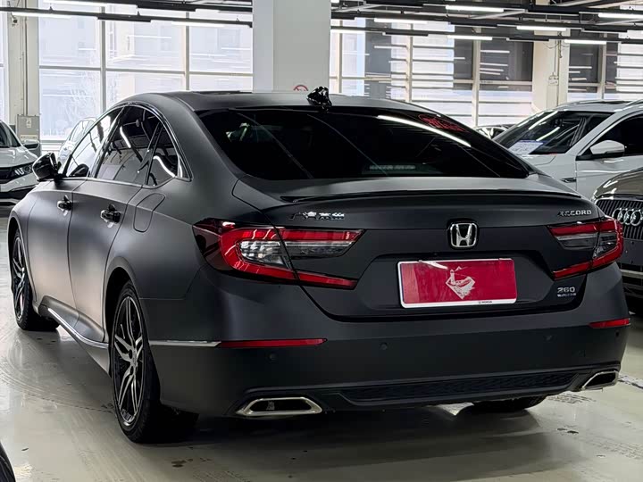 Фото 7 - Honda Accord