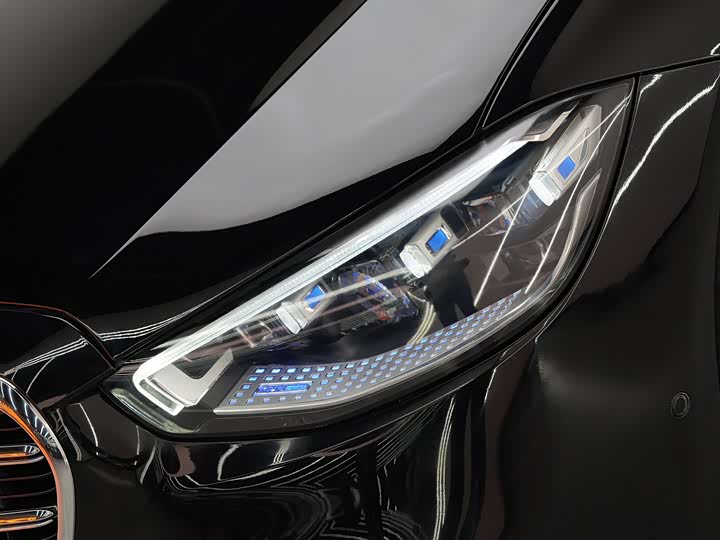 Фото 8 - Mercedes-Benz S-Class