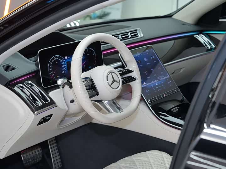 Фото 9 - Mercedes-Benz S-Class