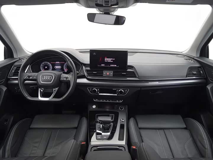 Фото 6 - Audi Q5L