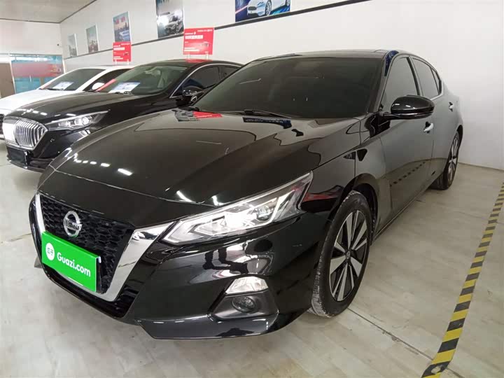 Фото 2 - Nissan Teana