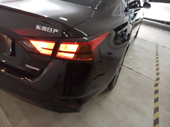 Фото 8 - Nissan Teana