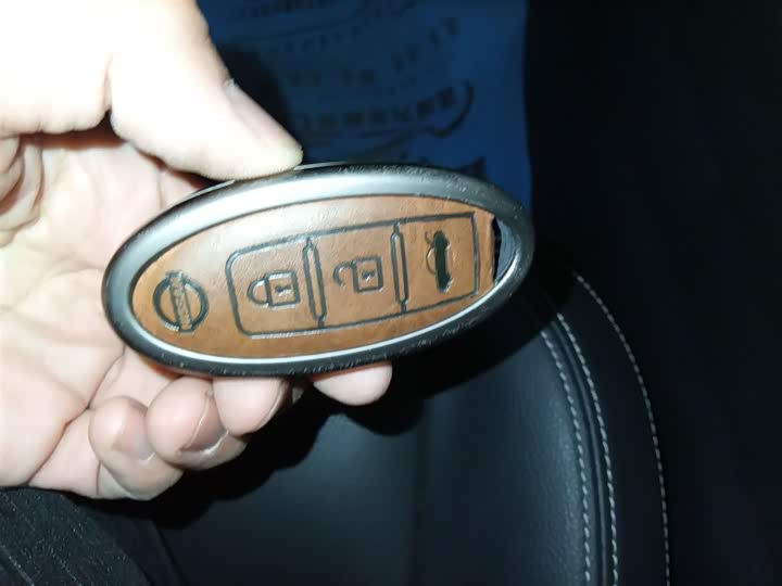 Фото 9 - Nissan Teana