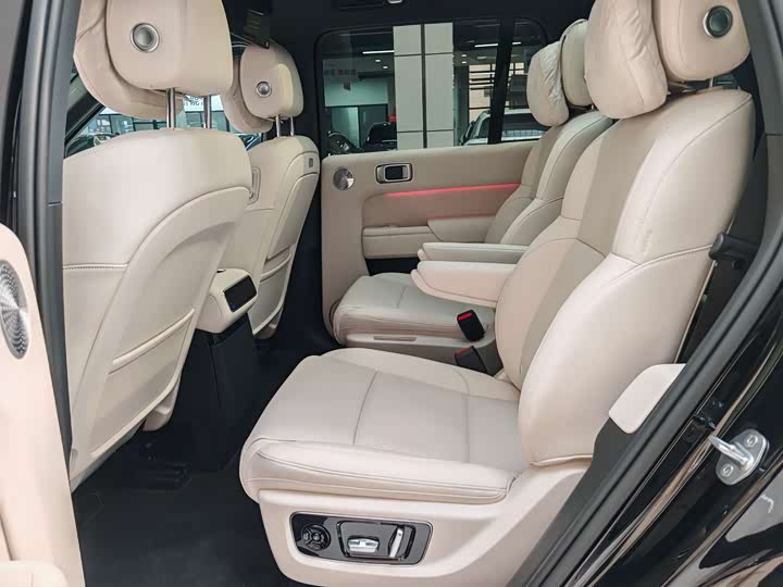 Фото 9 - LiXiang L8