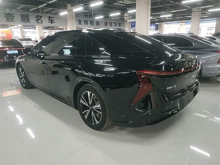 Фото 5 - Hongqi EH7