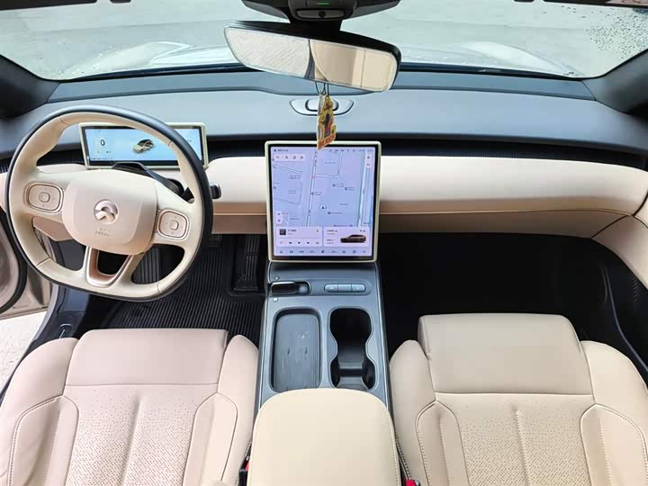 Фото 6 - Nio ET5T