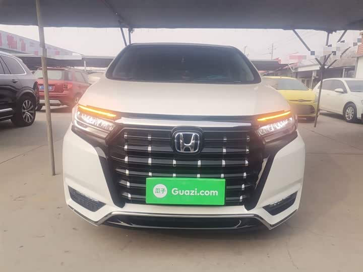 Фото 3 - Honda Elysion