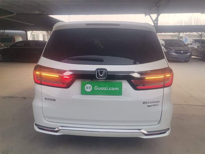 Фото 6 - Honda Elysion