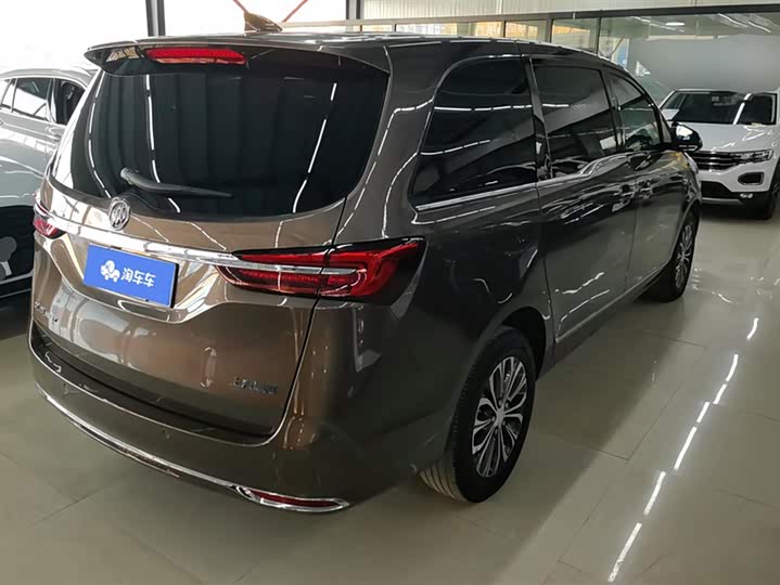 Фото 3 - Buick GL8 ES