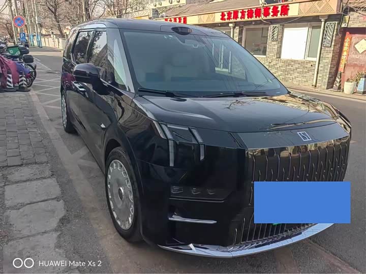 Фото 1 - Zeekr 009