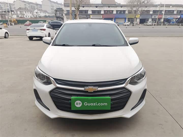 Фото 3 - Chevrolet Onix (Cavalier)