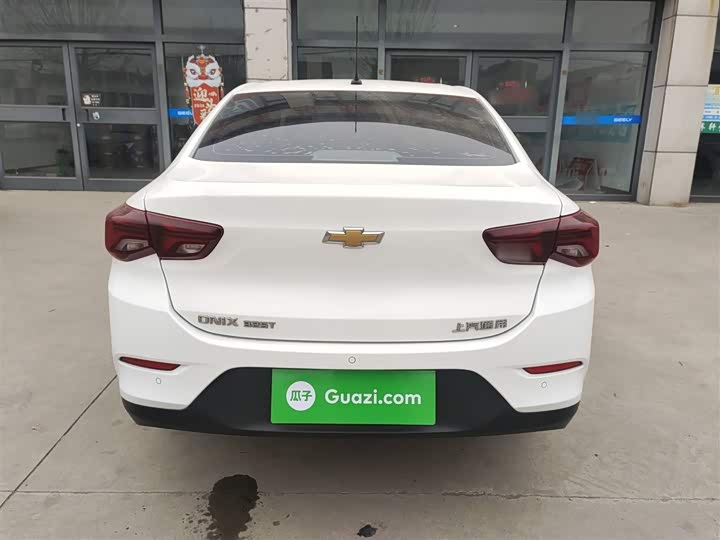 Фото 6 - Chevrolet Onix (Cavalier)