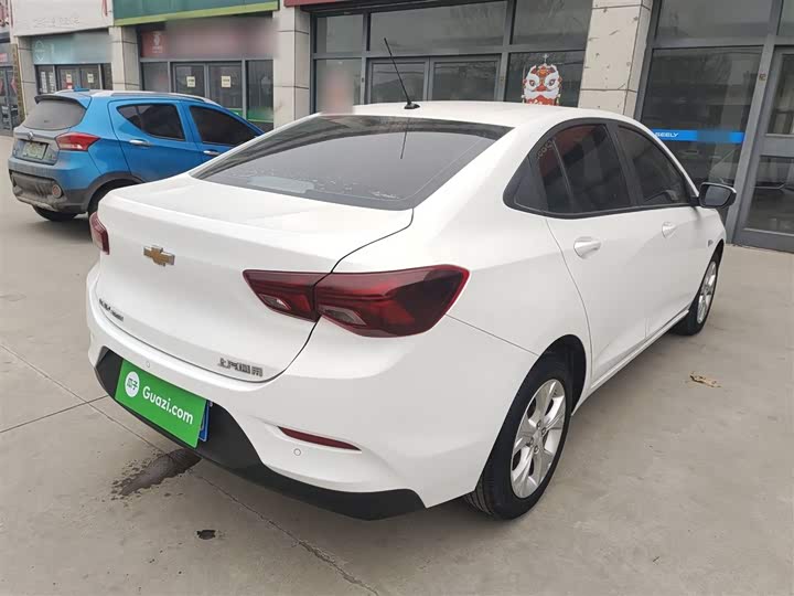 Фото 7 - Chevrolet Onix (Cavalier)