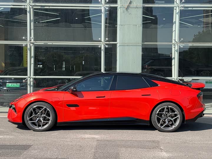 Фото 3 - Lotus Emeya