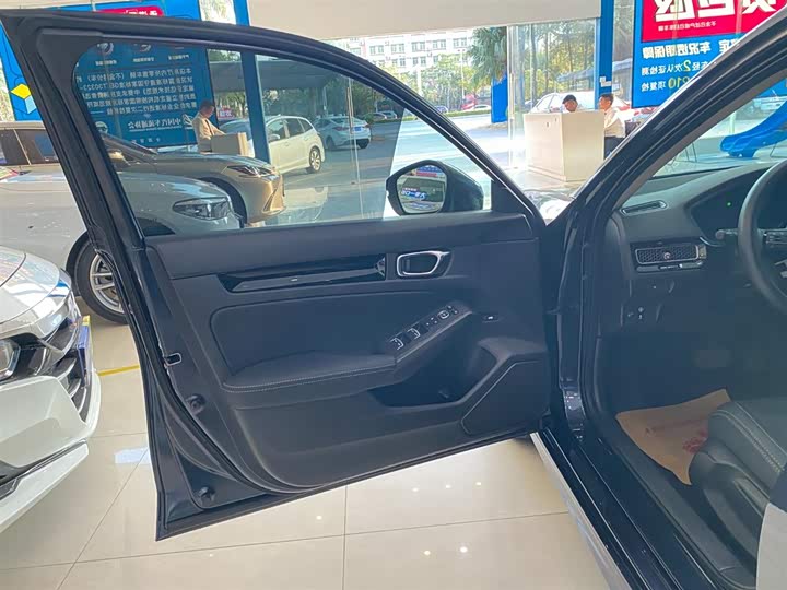 Фото 4 - Honda Civic