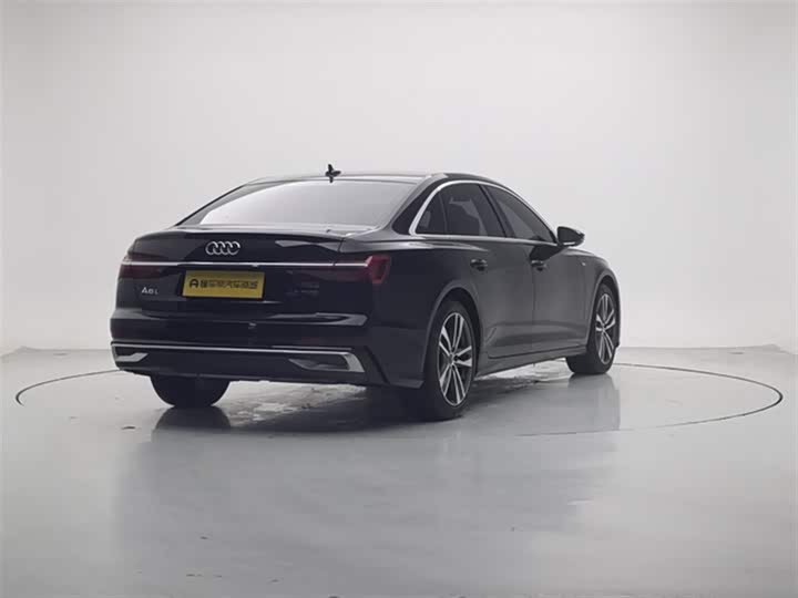 Фото 8 - Audi A6L