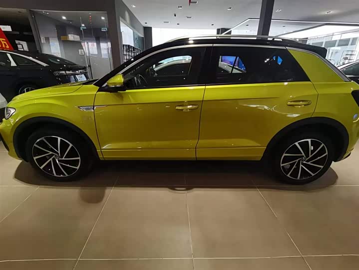 Фото 4 - Volkswagen T-Roc