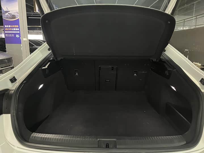 Фото 8 - Volkswagen CC