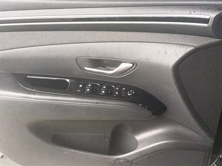 Фото 7 - Hyundai Tucson L