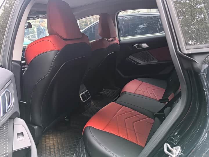 Фото 9 - BMW 2 Series