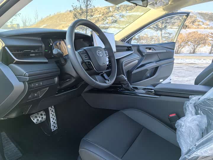 Фото 9 - Toyota Camry