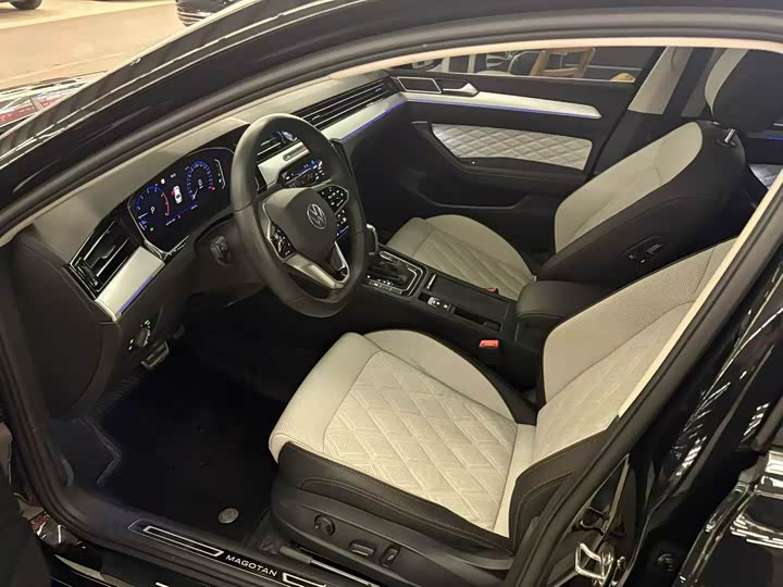 Фото 4 - Volkswagen Magotan