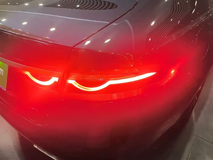 Фото 7 - Jaguar XF L