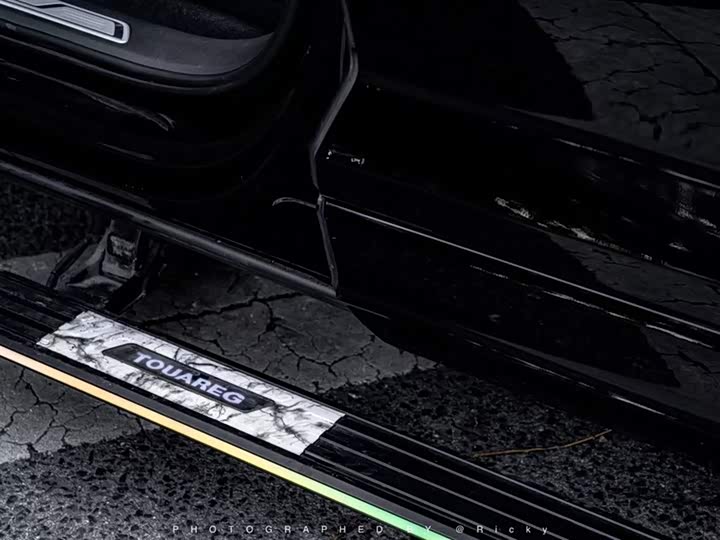 Фото 9 - Volkswagen Touareg