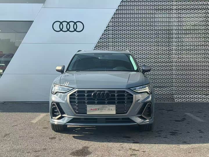 Фото 2 - Audi Q3