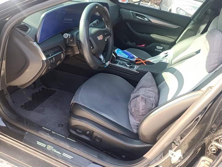 Фото 9 - Cadillac CT5