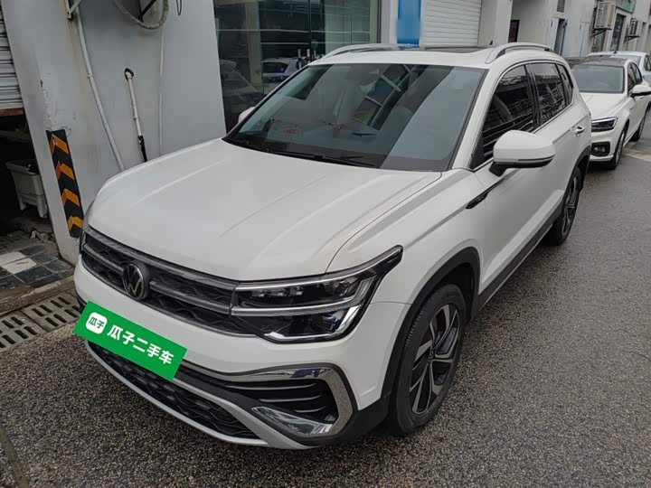 Фото 2 - Volkswagen Tharu