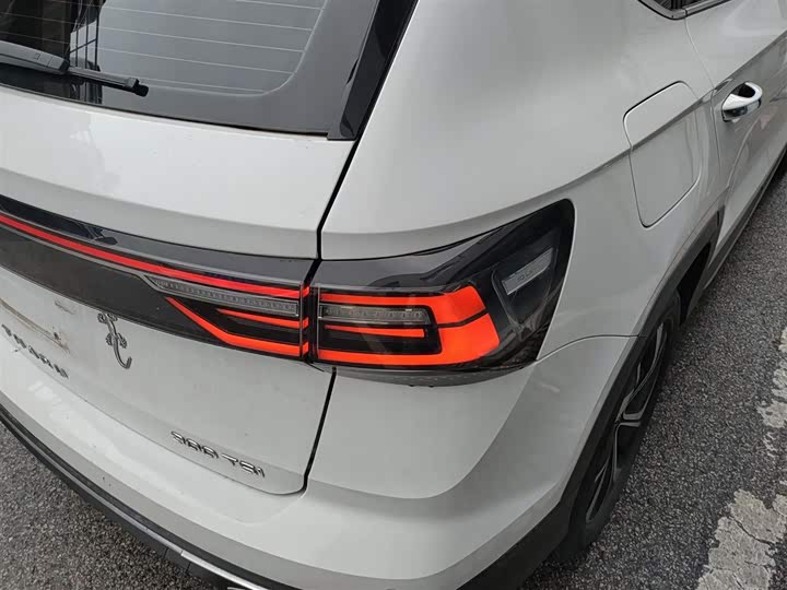 Фото 8 - Volkswagen Tharu