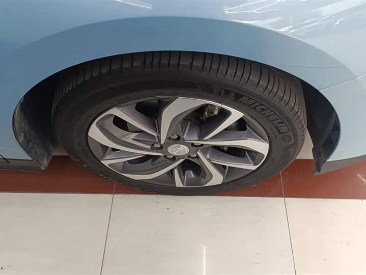 Фото 6 - Buick Velite 6