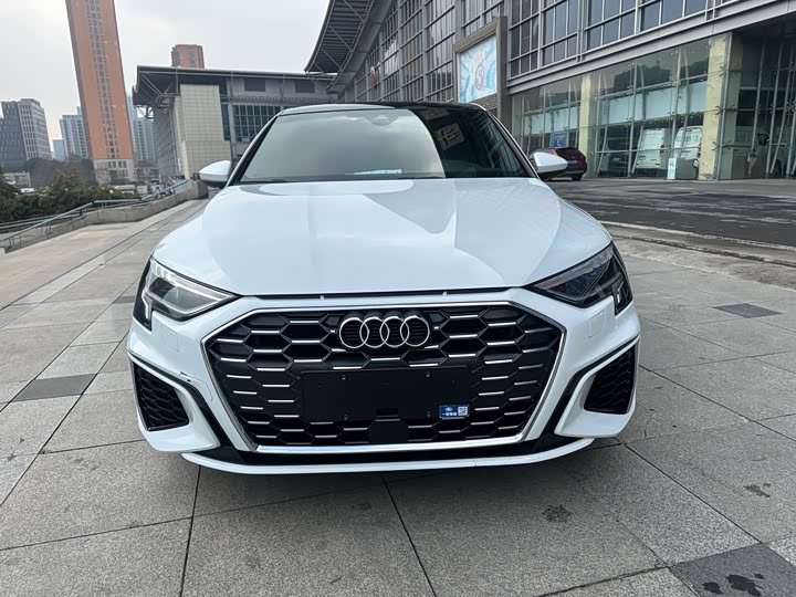 Фото 2 - Audi A3