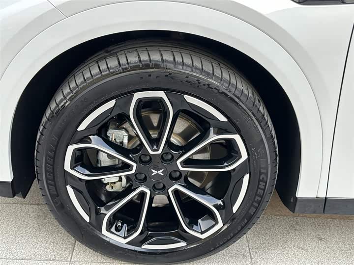 Фото 9 - XPeng G6