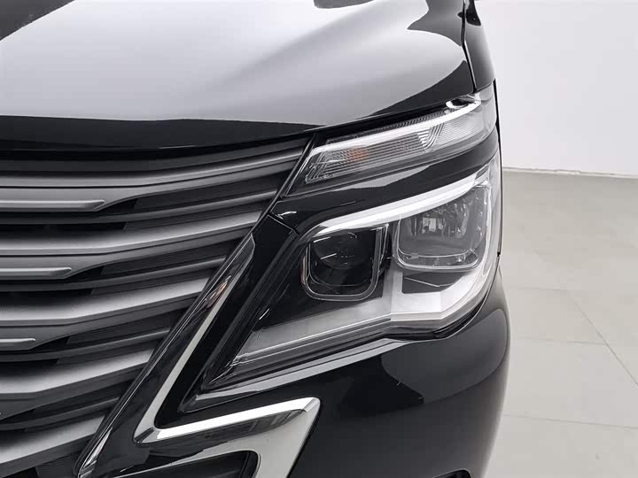 Фото 7 - Dongfeng Forthing Lingzhi M5