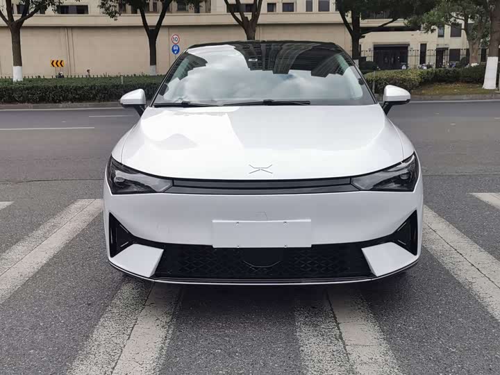Фото 2 - XPeng P5