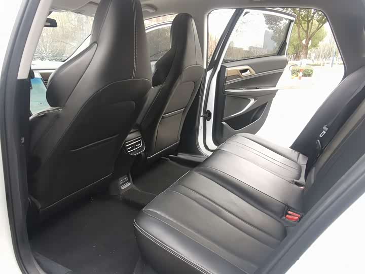 Фото 9 - XPeng P5