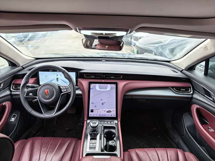 Фото 7 - Hongqi H5