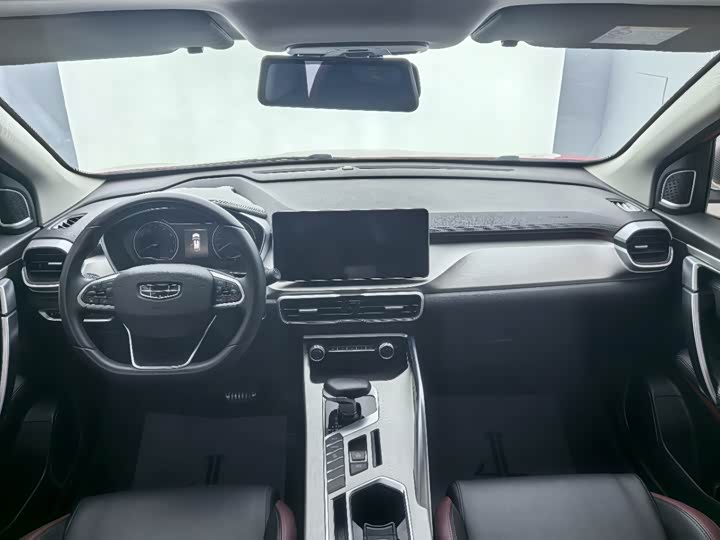 Фото 9 - Geely Coolray