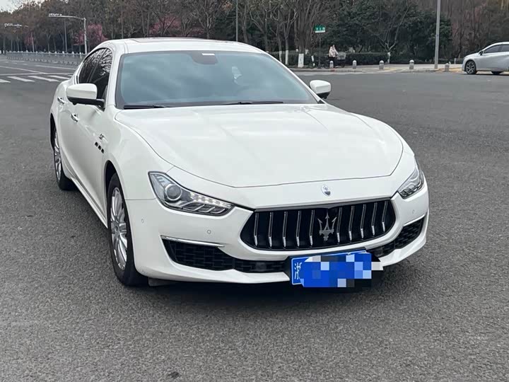 Фото 3 - Maserati Ghibli