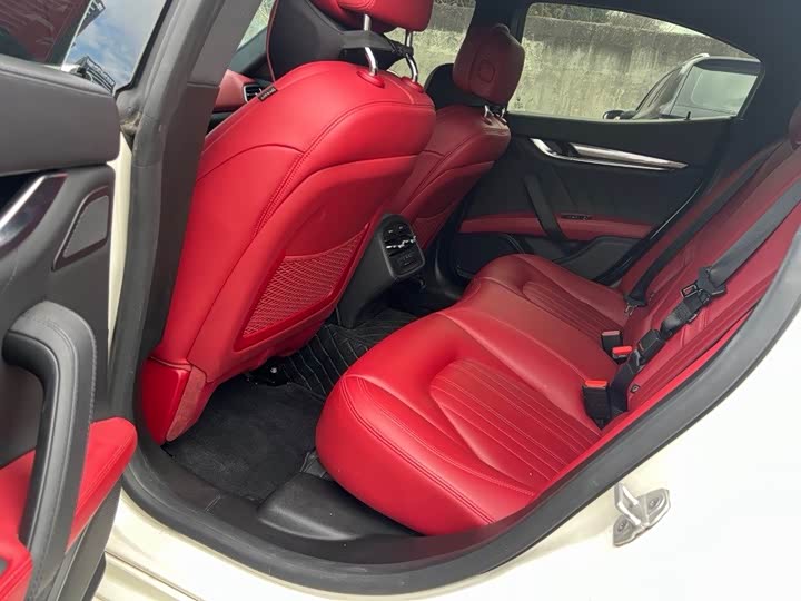 Фото 6 - Maserati Ghibli