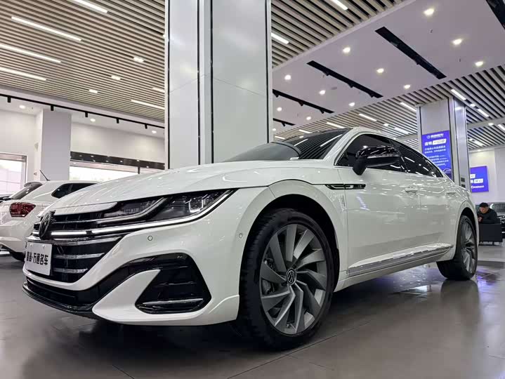 Фото 1 - Volkswagen CC