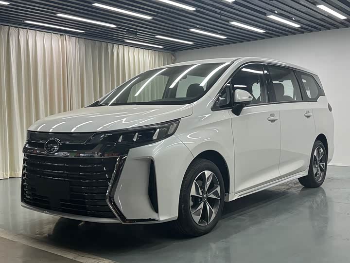 Фото 1 - GAC Trumpchi M6