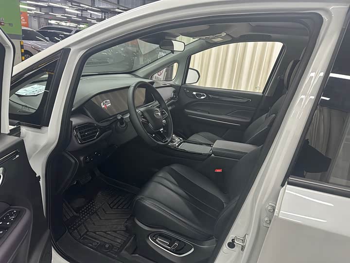 Фото 5 - GAC Trumpchi M6